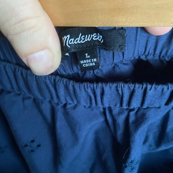 Madewell off the shoulder eyelet top L - Picture 4 of 4